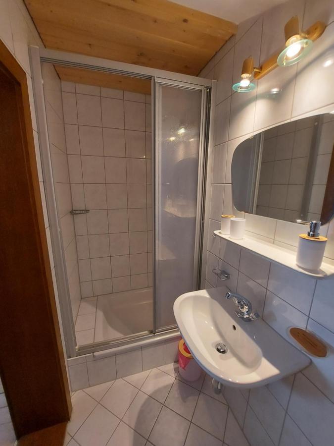 フィンケンベルク Zum Schneider Bed & Breakfast エクステリア 写真